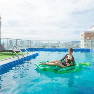 Hotel Maxhome Luxury, Da Nang
